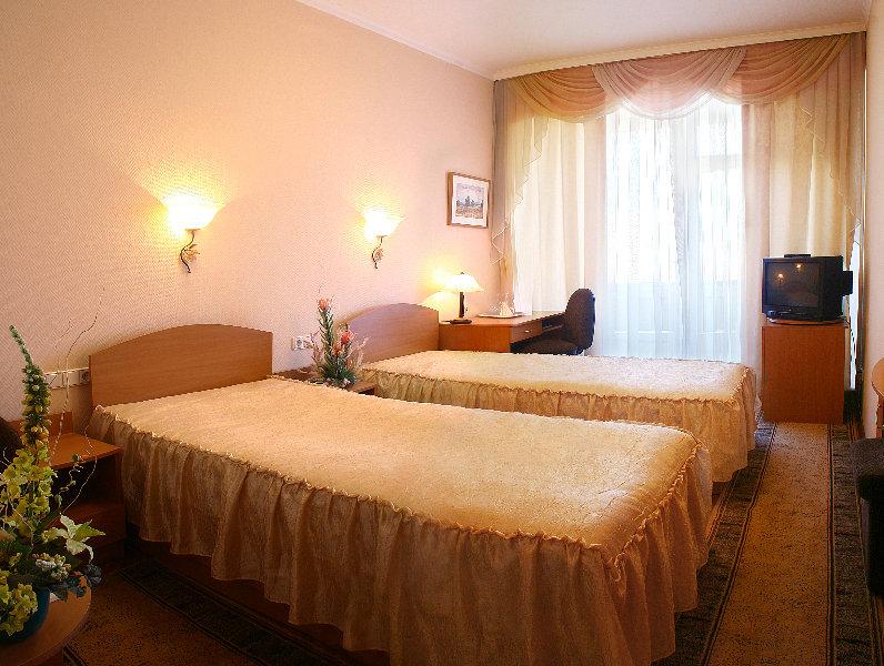 Codru Hotel Κισινάου Δωμάτιο φωτογραφία