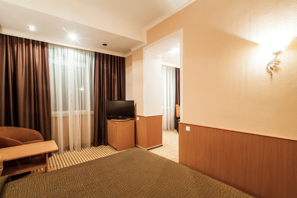 Codru Hotel Κισινάου Εξωτερικό φωτογραφία